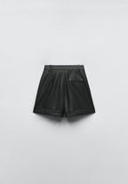 Shorts cuerina