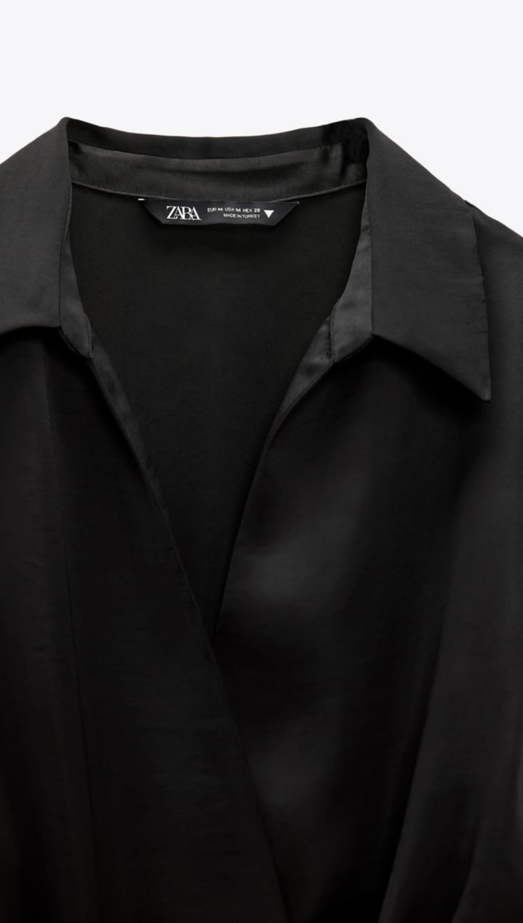 Vestido corto satinado