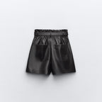 Shorts baggi  efecto piel