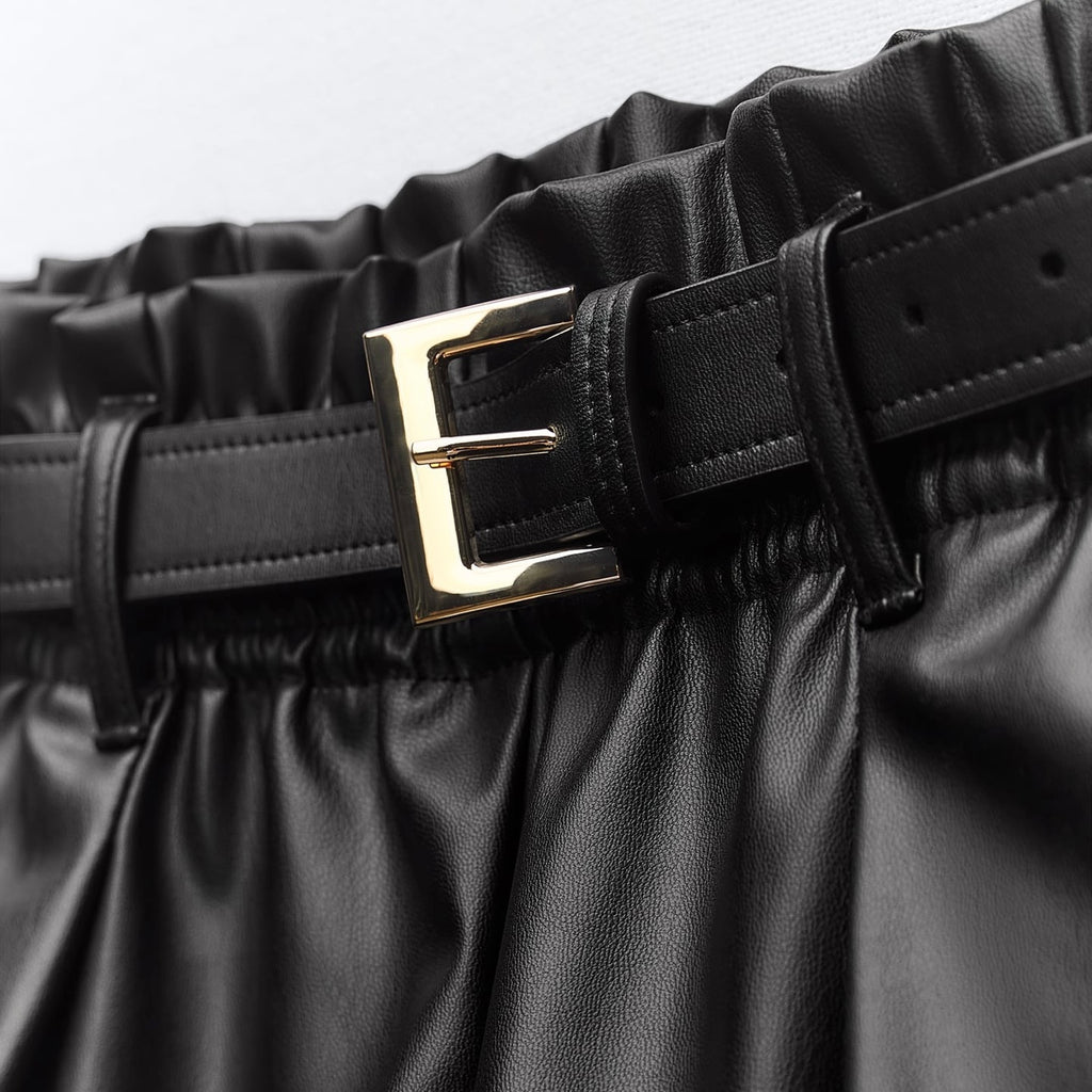 Shorts baggi  efecto piel
