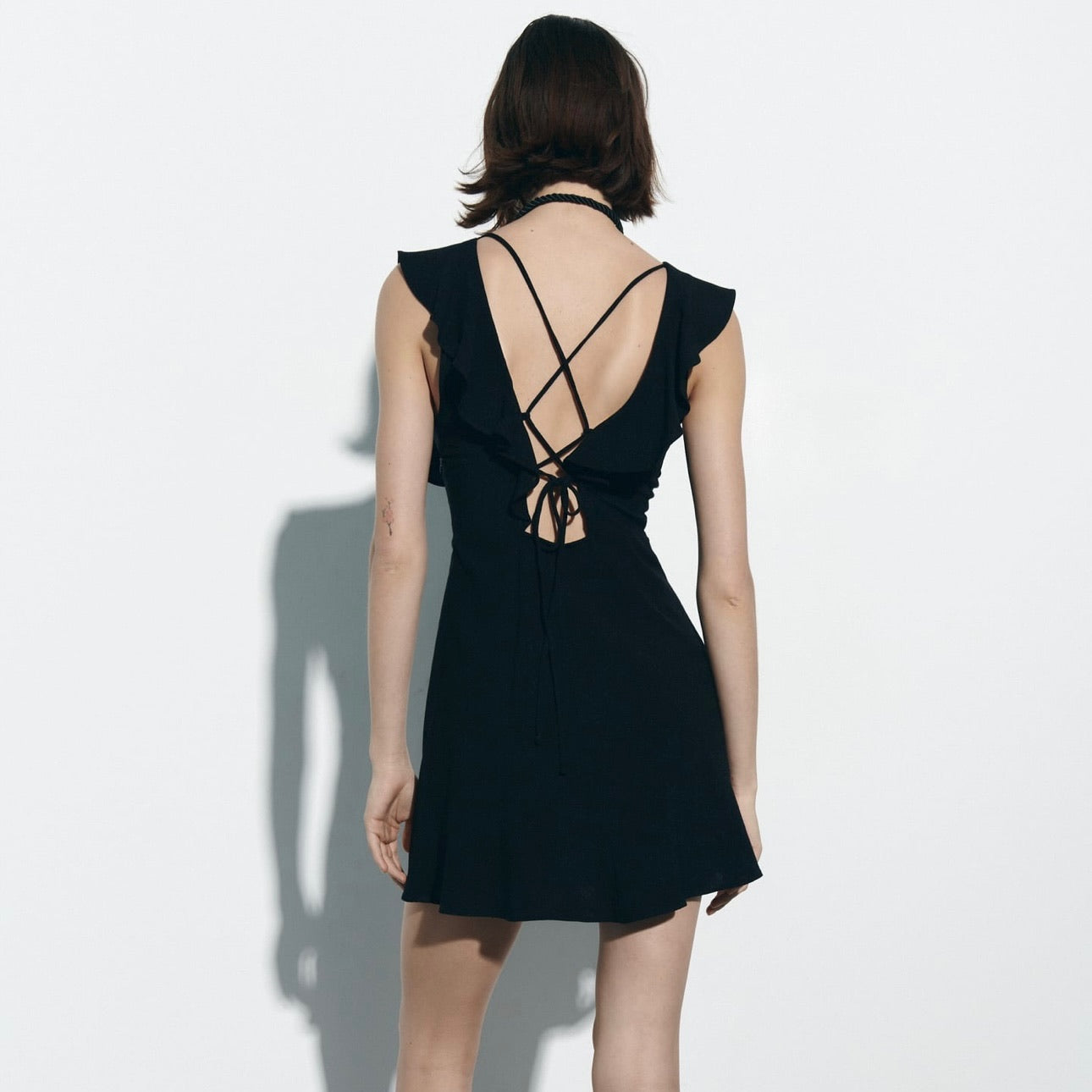 Vestido mini volantes