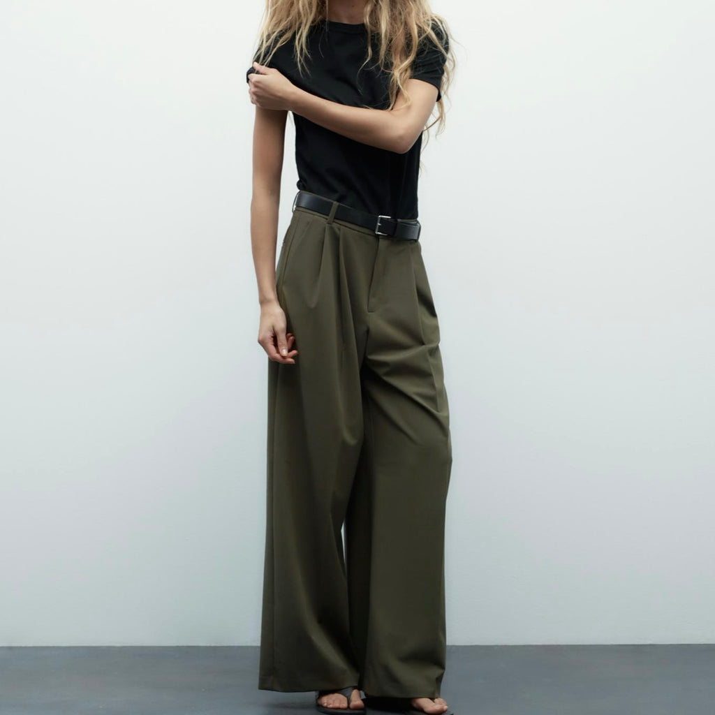 Pantalón doble pliegue con cinturón